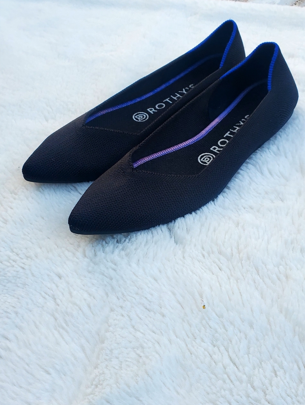 Rothy's Black Pointed Knit Flats with Blue Trim Sz 8